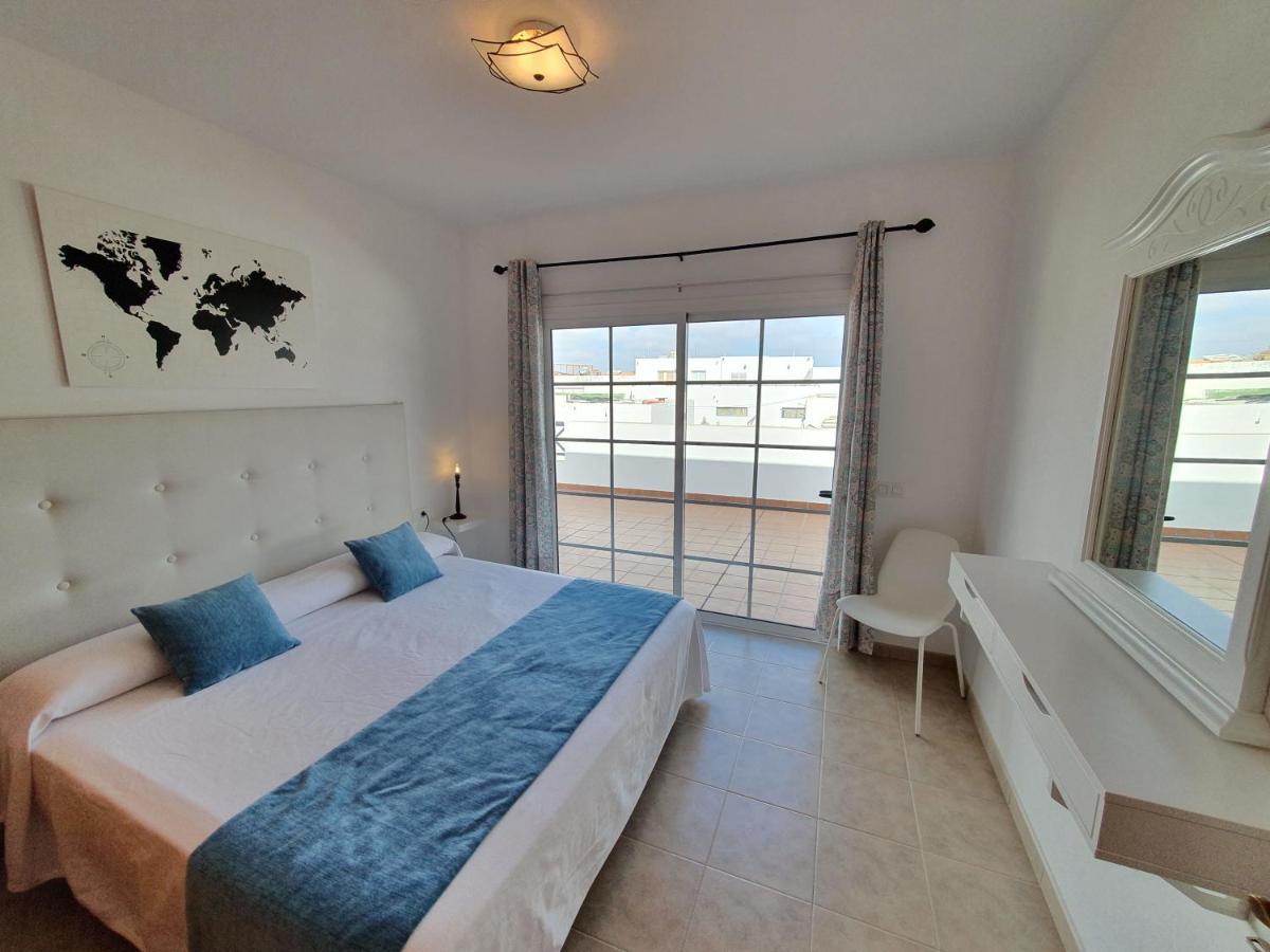 Apartamentos Graciosamar Caleta de Sebo Exteriör bild