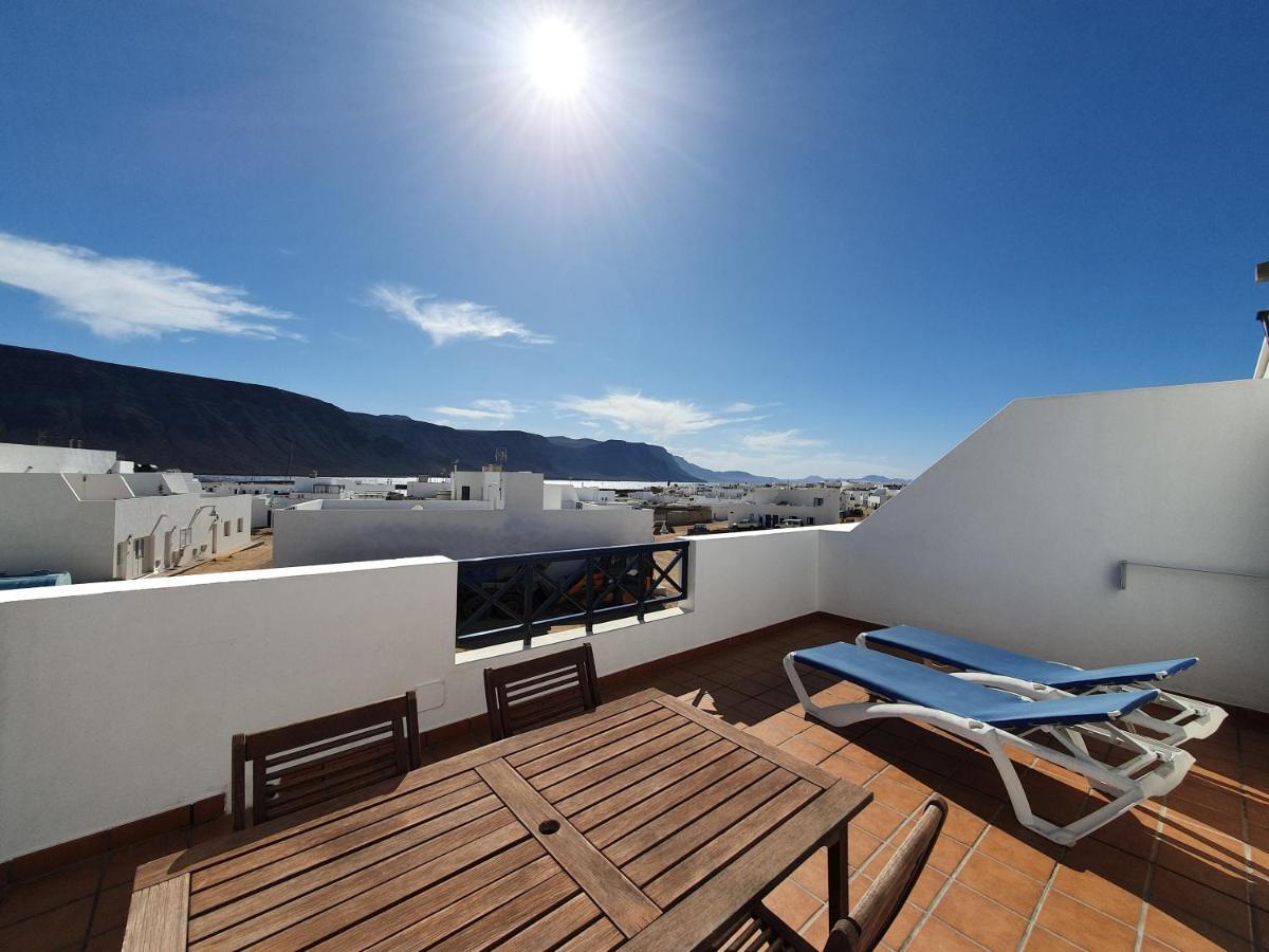 Apartamentos Graciosamar Caleta de Sebo Exteriör bild