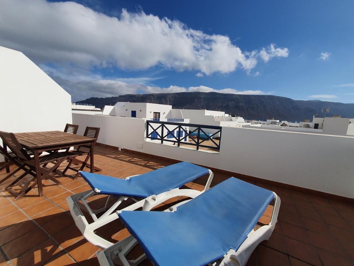 Apartamentos Graciosamar Caleta de Sebo Exteriör bild