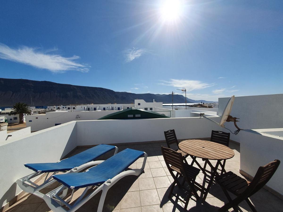 Apartamentos Graciosamar Caleta de Sebo Exteriör bild