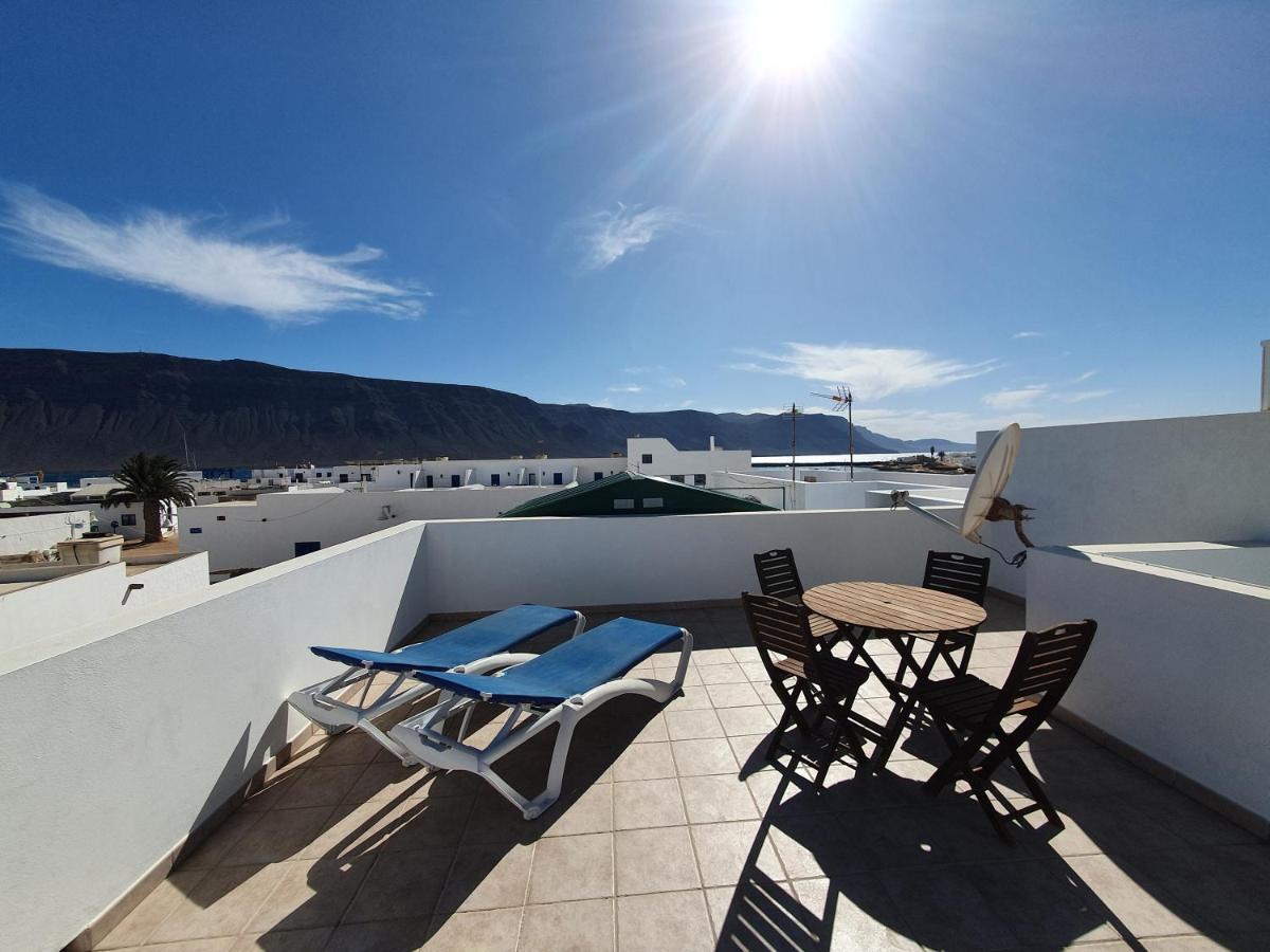 Apartamentos Graciosamar Caleta de Sebo Exteriör bild