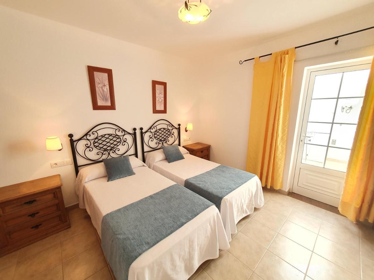 Apartamentos Graciosamar Caleta de Sebo Exteriör bild